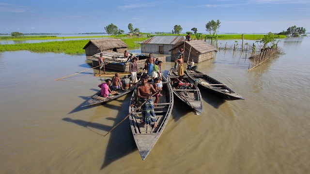 ২০৫০ সালের মধ্যে বাস্তুচ্যুত হবে ২১ কোটির বেশি মানুষ: বিশ্বব্যাংক